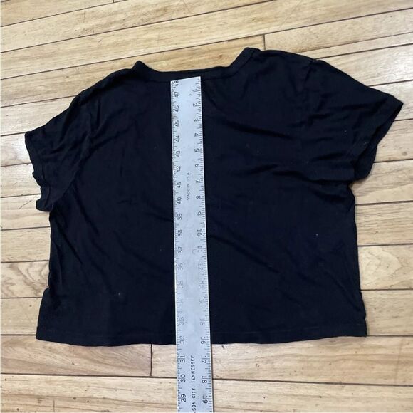 TRULY MADLY DEEPLY Womens L Crop Tee Daisy Black Nature Classic Boho Basic L - Picture 10 of 16